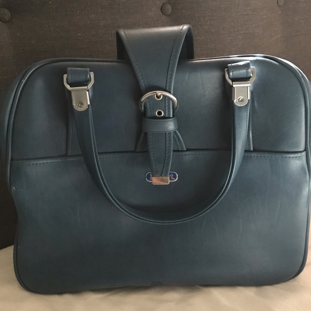 Vintage Escort Carry On Bag